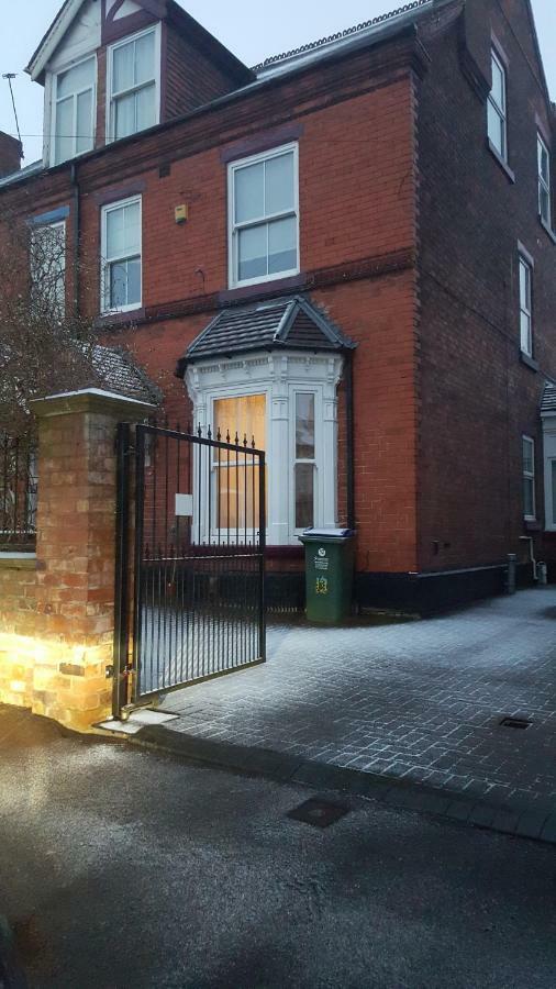Haya Guest House Oldbury (West Midlands) Exterior foto